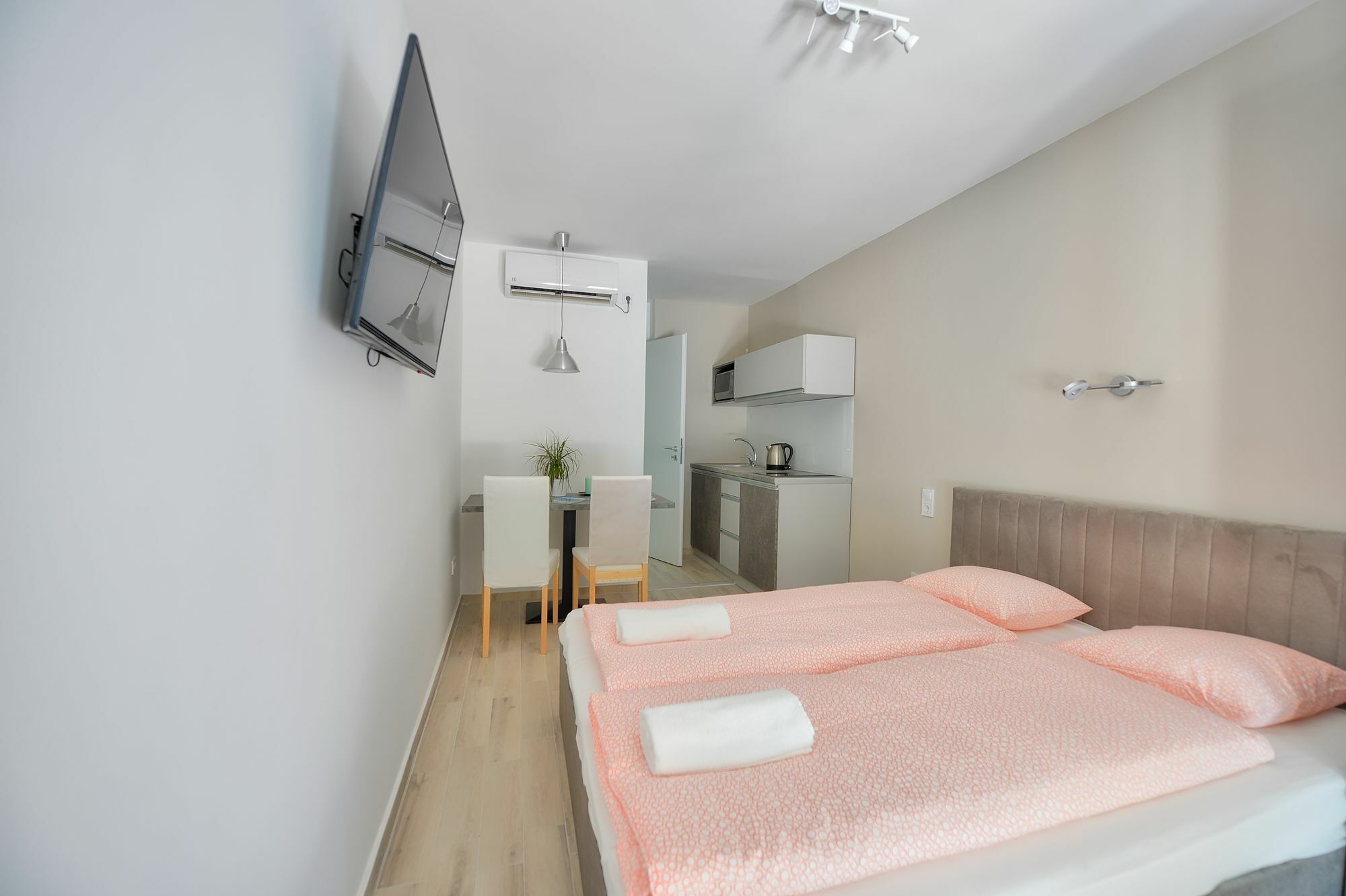 Villa Oliver 3 Siofok Bagian luar foto